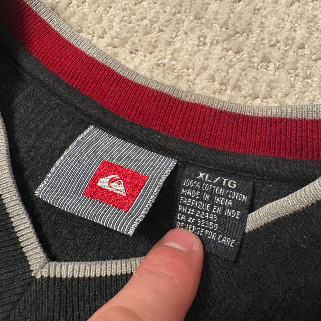 Vintage Y2K Quiksilver Textured Knit V-Neck, view 3