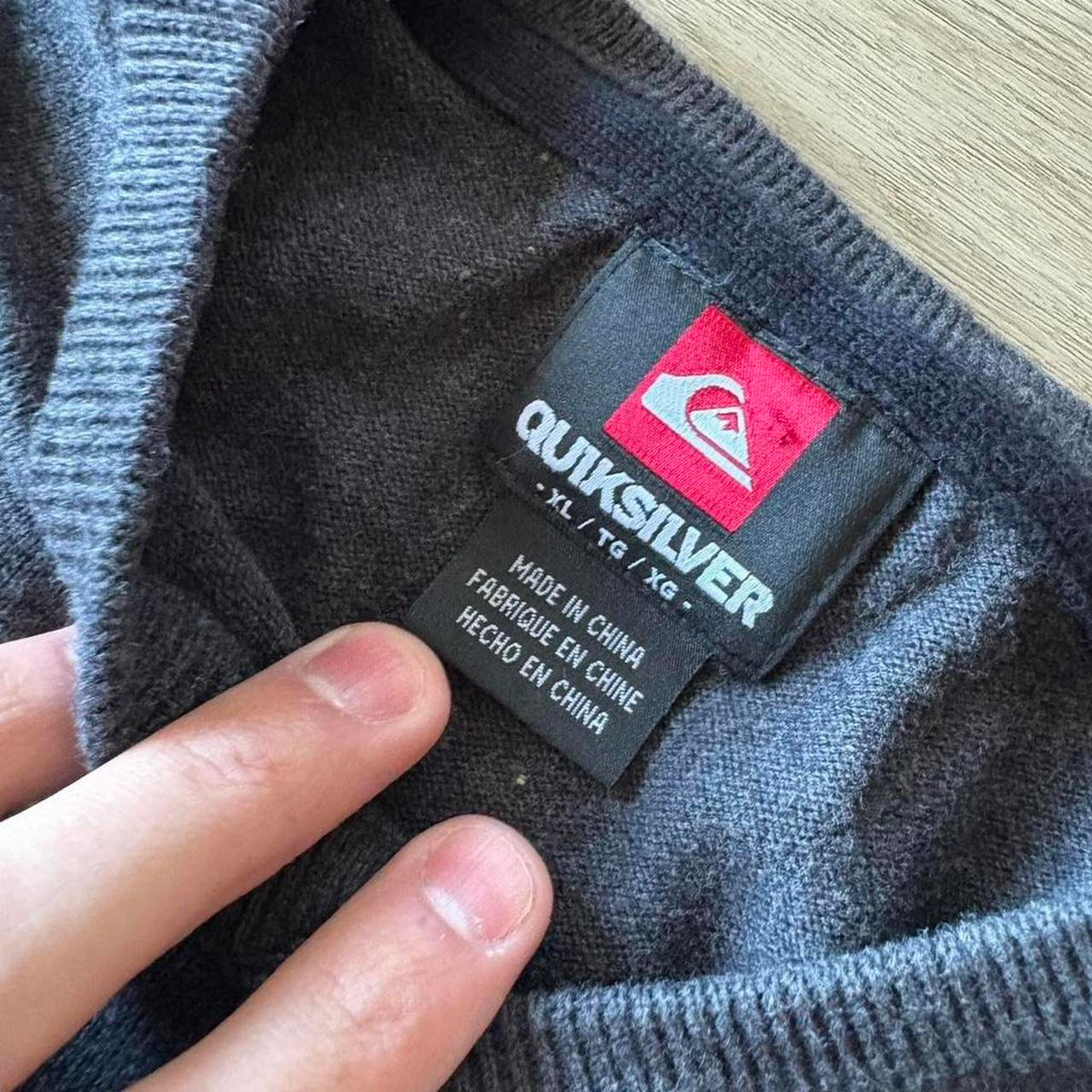Vintage 90s y2k style modern quiksilver sportswear, view 5
