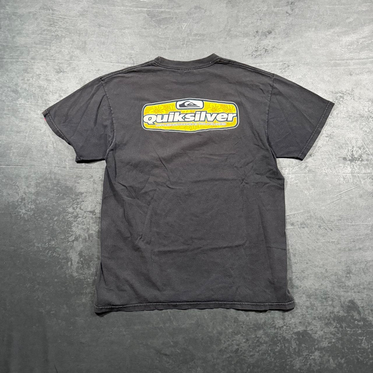 Vintage quick silver faded black surf tee, view 5