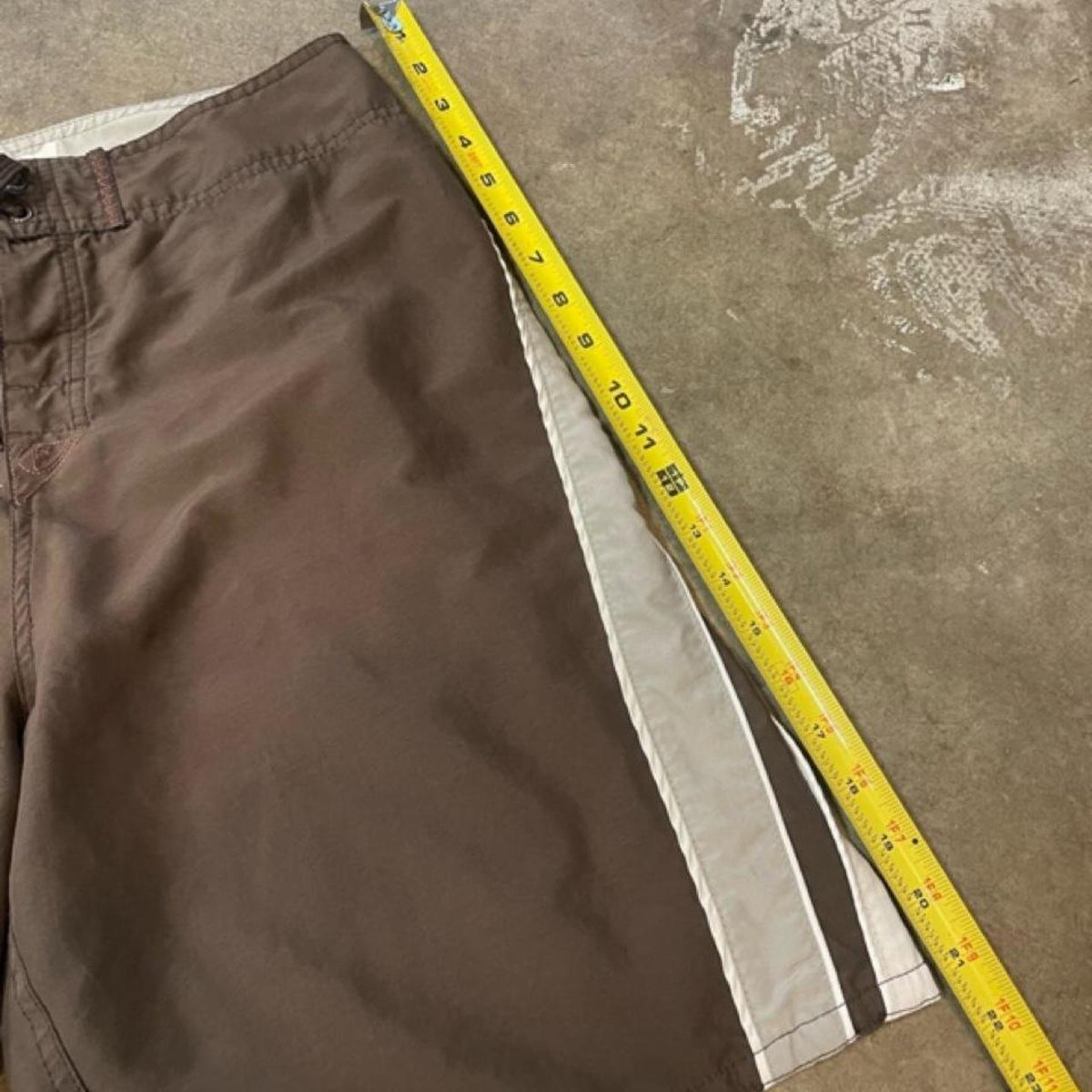 Sick vintage brown quiksilver board shorts size 31, view 5