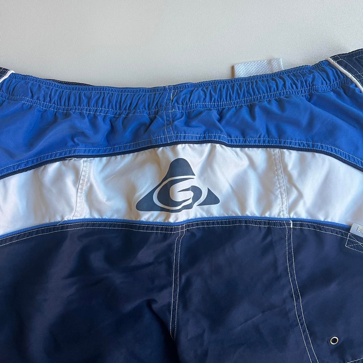 Quiksilver stig surf gear baggy board, view 3
