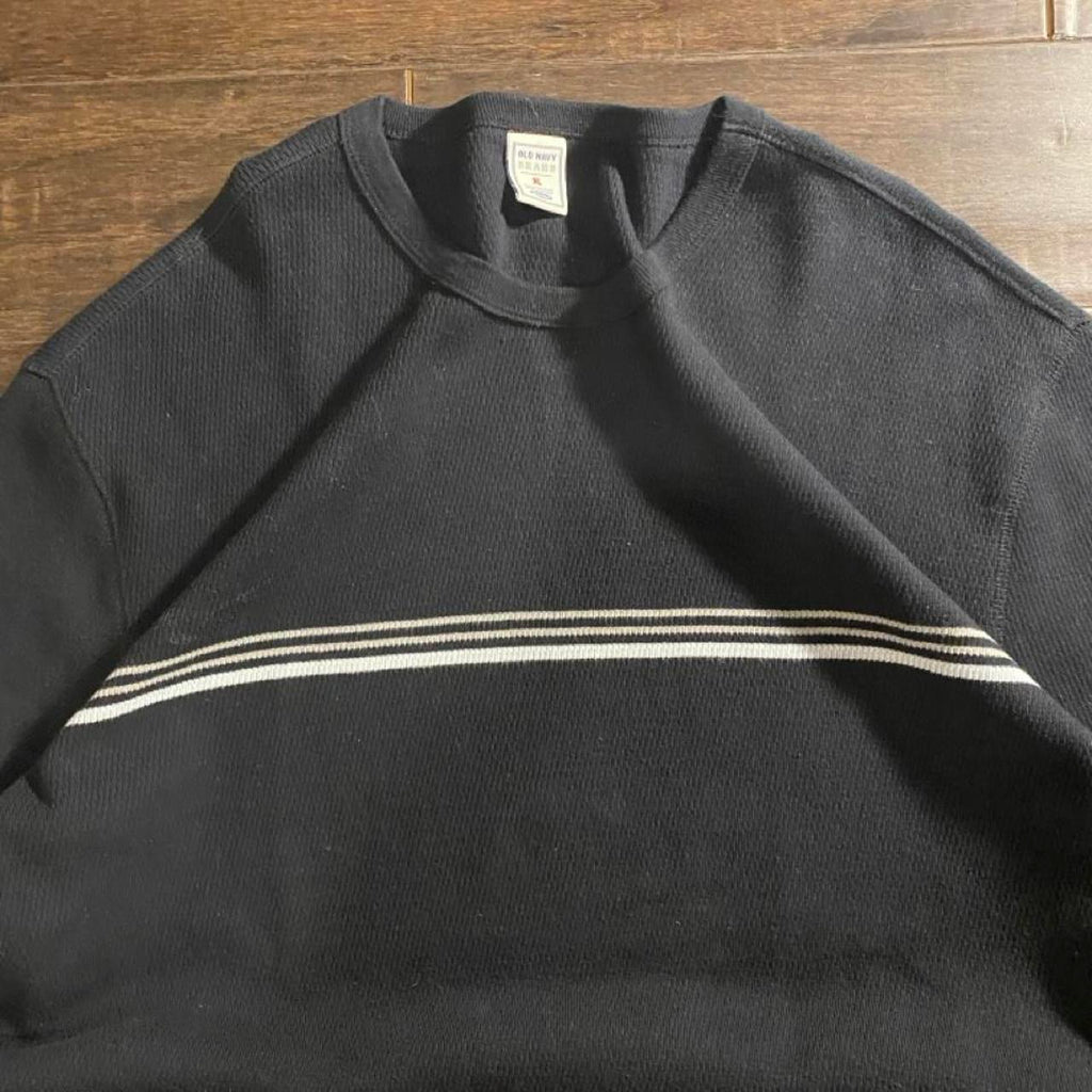 Y2K surfwear old navy Black crewneck sweatshirt with, view 2