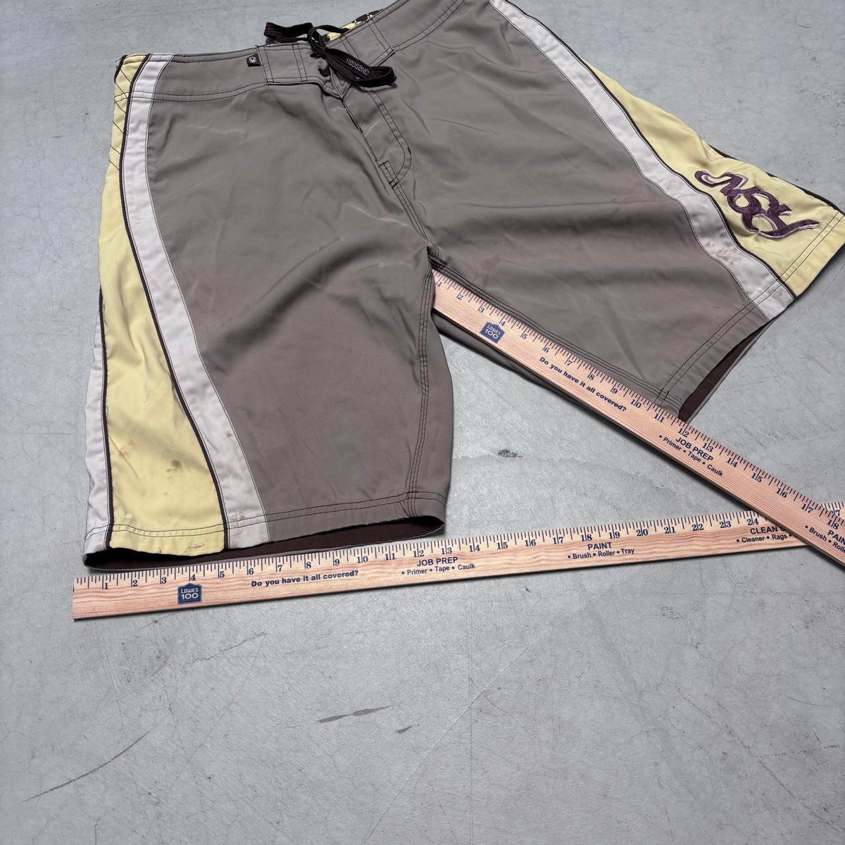 Quiksilver Y2K 2000s redsand surf board shorts, super cool, view 4