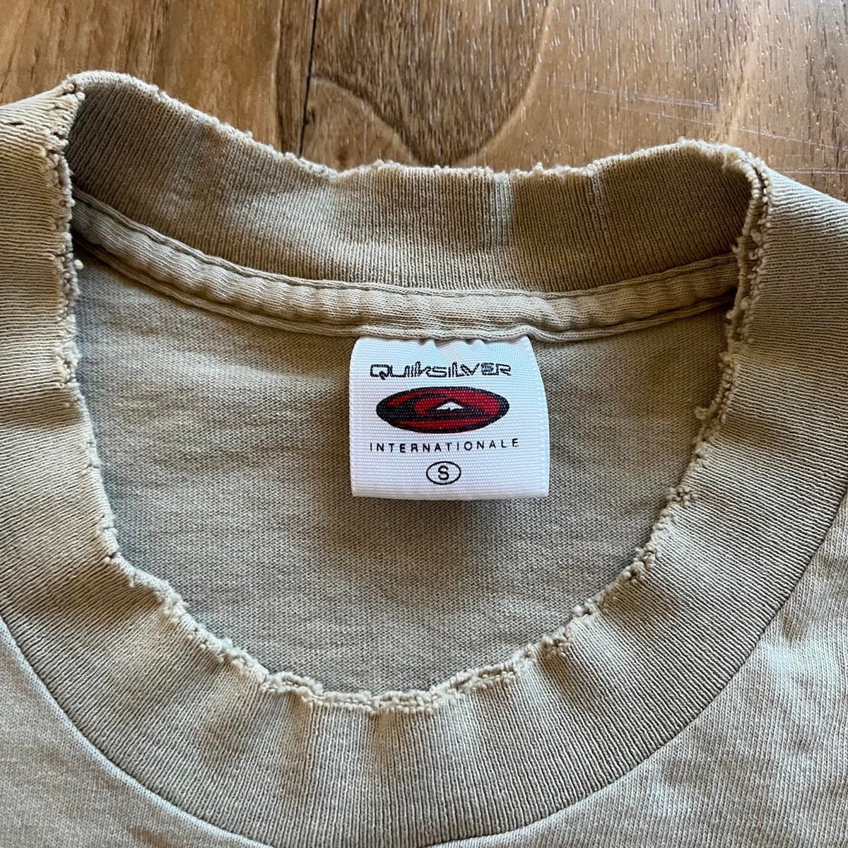 Vintage 90s Quiksilver t-shirt, view 3