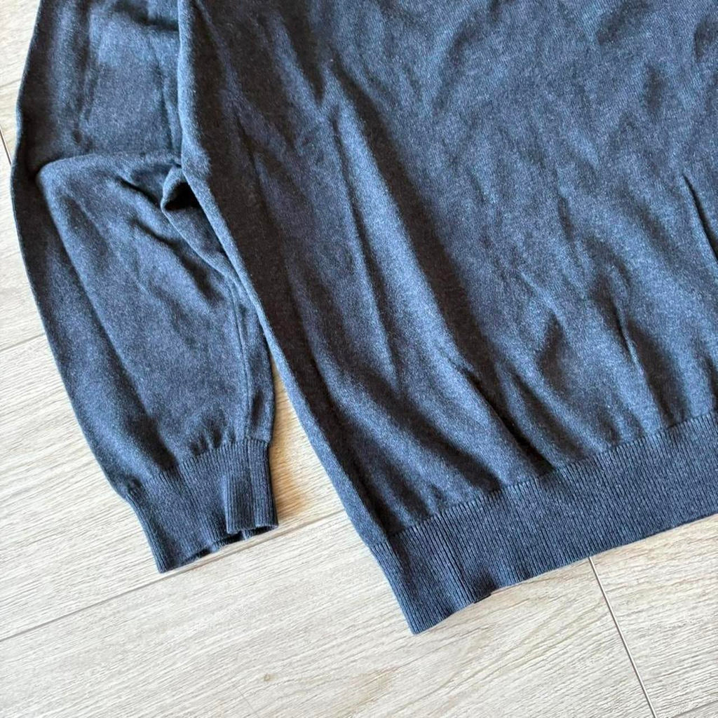Vintage 90s y2k style modern quiksilver sportswear, view 3